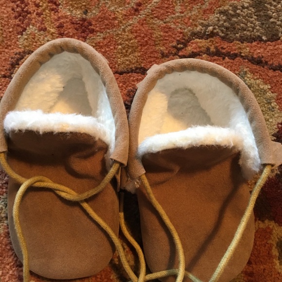 Baby Toddler Fur Lined Moccasins Faux Suede - Picture 4 of 4